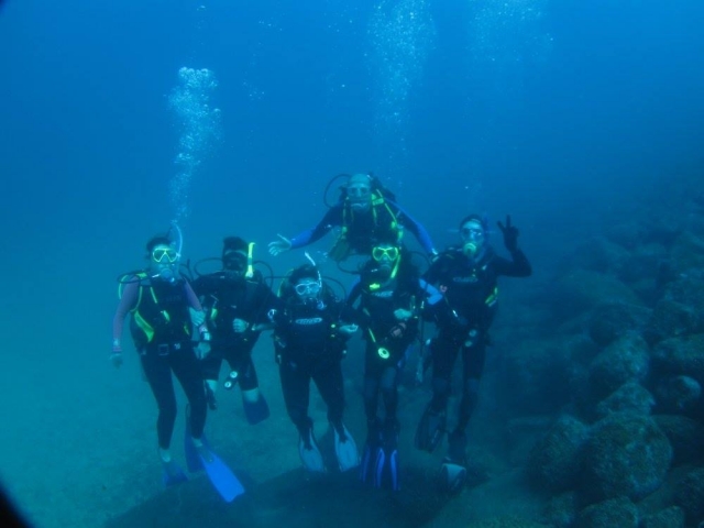 Sumergete con los amigos